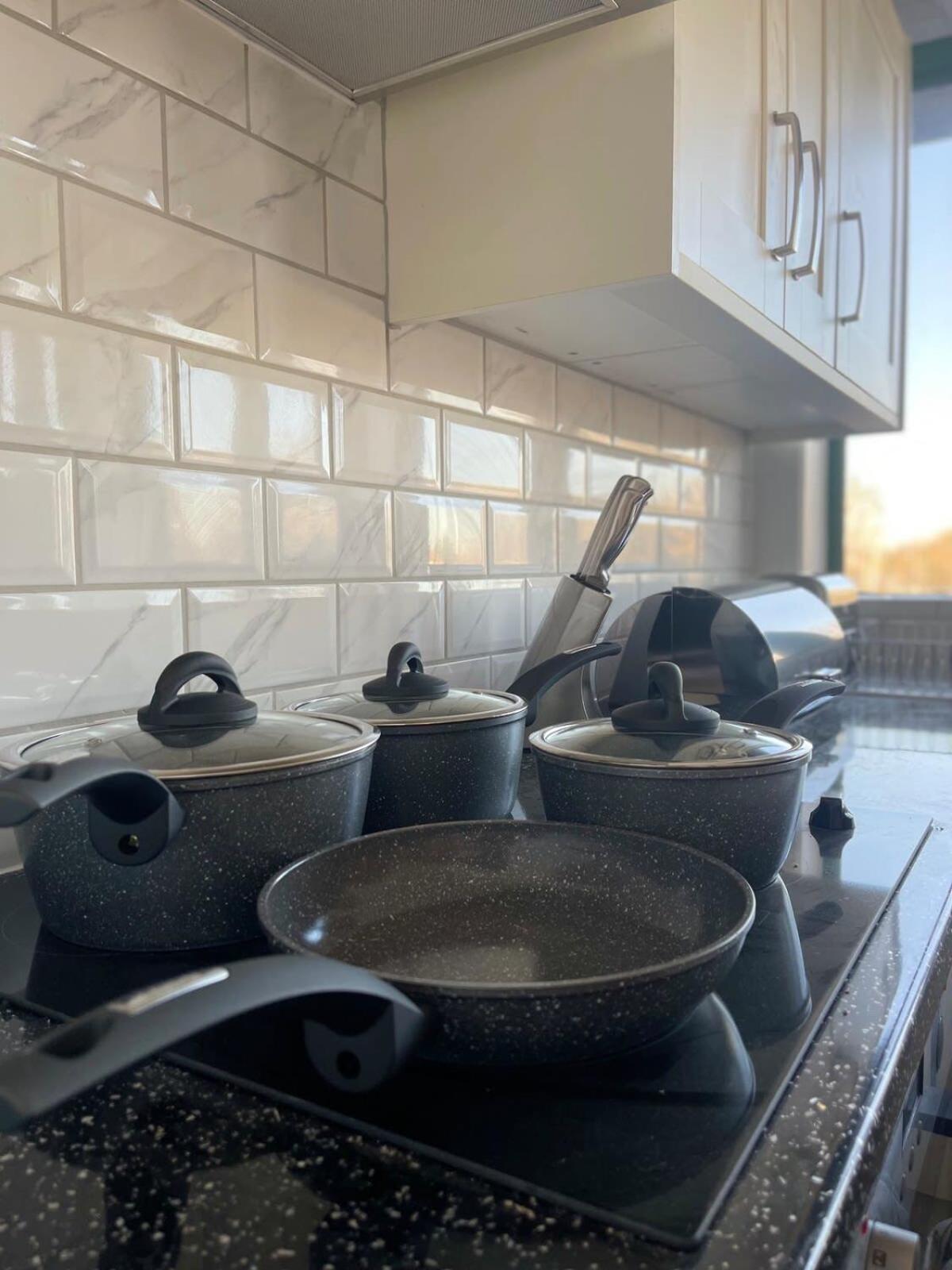 1 Bedroom Apartment - Flitwick - Contractor Friendly - Tourist Ready - Full Kitchen - Wifi - Smart Tv - Sofa Bed - Free Parking - Ideal For Short Or Long Stays Exteriér fotografie